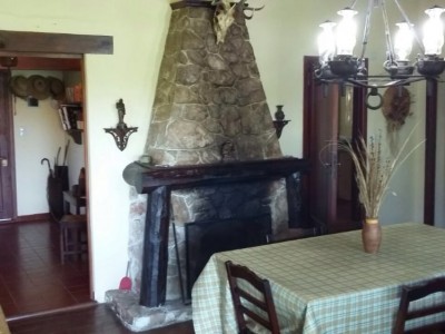 CASA DE CAMPO CON 100 HECTAREAS Y RÍO !!