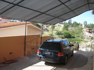 EXCELENTE PROPIEDAD SOBRE EL DIQUESITO 