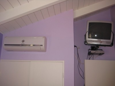 EXCELENTE PROPIEDAD SOBRE EL DIQUESITO 