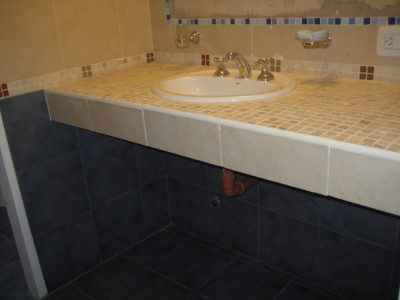 EXCELENTE PROPIEDAD SOBRE EL DIQUESITO 