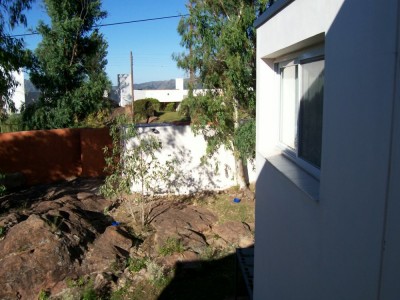 EXCELENTE PROPIEDAD CON GRAN PARQUE Y VISTA PANORAMICA !!