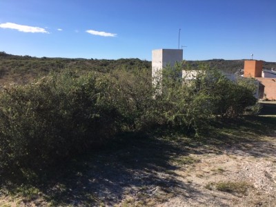 TERRENO CON VISTA A 3 CUADRAS DEL BALNEARIO