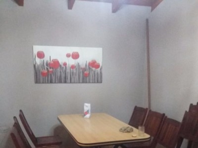 COMPLEJO EN VILLA DEL LAGO, CASA DE FAMILIA + 6 DEPARTAMENTOS !!