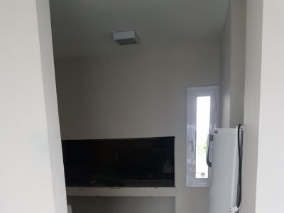 DEPARTAMENTO PARA 4 PERSONAS CON PILETA Y COCHERA