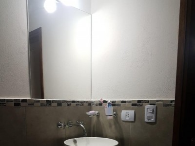 DEPARTAMENTO PARA 4 PERSONAS CON PILETA Y COCHERA