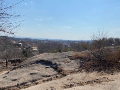 TERRENO CON ESPECTACULAR VISTA !!