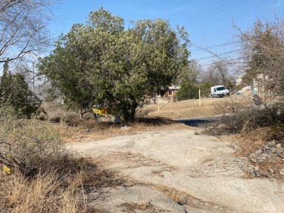 TERRENO CON ESPECTACULAR VISTA !!