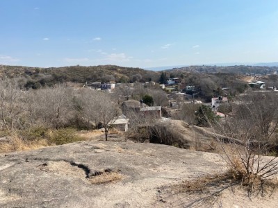 TERRENO CON ESPECTACULAR VISTA !!