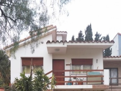 casa impecable a pocas cuadras del centro