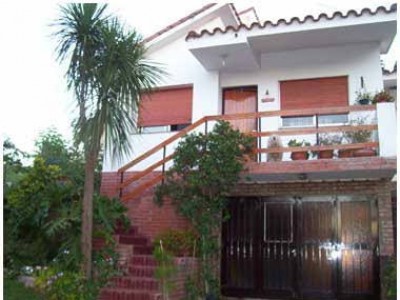 casa impecable a pocas cuadras del centro