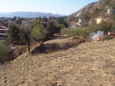 TERRENO CON ESPECTACULAR VISTA A MTS DEL CENTRO !!