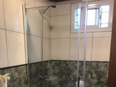 CHALET ESTILO CABAÑA EN Bº COSTA AZUL CON VISTA !!