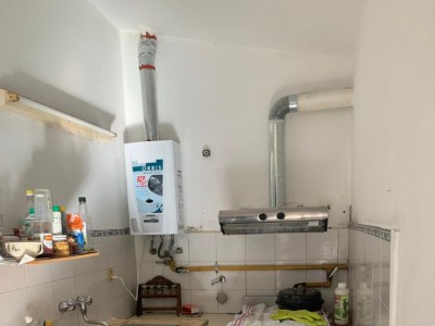 CHALET CON PILETA A 1 CUADRA Y MEDIA DEL RÍO !!