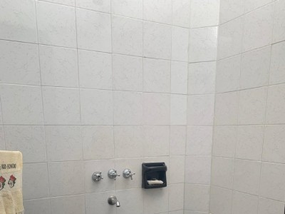 CHALET CON PILETA A 1 CUADRA Y MEDIA DEL RÍO !!