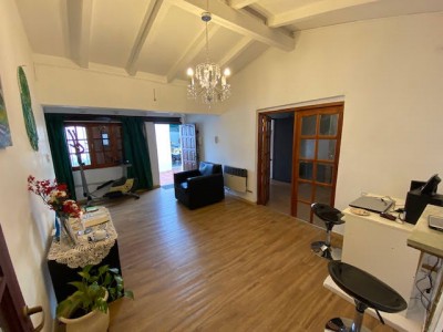 CHALET INTERNO DE 2 DORMITORIOS CON QUINCHO !!