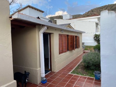 CHALET INTERNO DE 2 DORMITORIOS CON QUINCHO !!