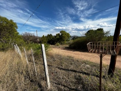 TERRENO PLANO CON MUY LINDA VISTA EN LAGO AZUL !!
