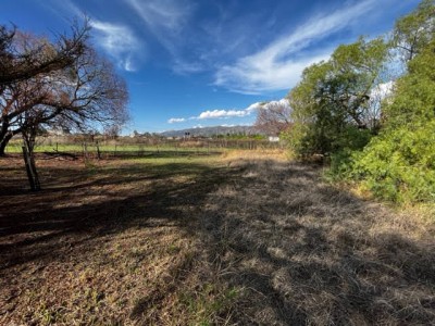 TERRENO PLANO CON MUY LINDA VISTA EN LAGO AZUL !!