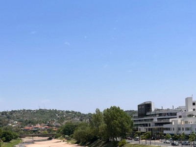 DEPARTAMENTO DE CATEGORÍA CON PILETA SOBRE EL RÍO