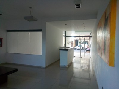 DEPARTAMENTO EN PLANTA BAJA CON GRAN PATIO !!