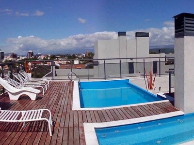 DEPARTAMENTO EN PLANTA BAJA CON GRAN PATIO !!