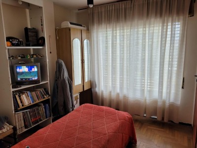 OPORTUNIDAD, DEPARTAMENTO EN PLENO CENTRO SOBRE CALLE PRINCIPAL !!