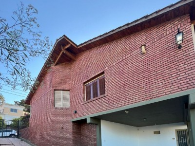 ESPECTACULAR CASA EN ALQUILER PERMANENTE