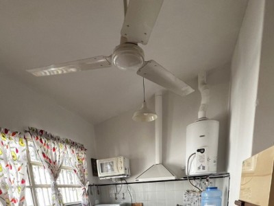 CASA EN EXCELENTE UBICACION