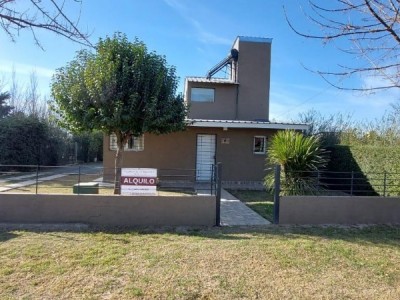 HERMOSA CASA EN PARQUE SIQUIMAN