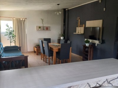 HERMOSA CASA EN PARQUE SIQUIMAN