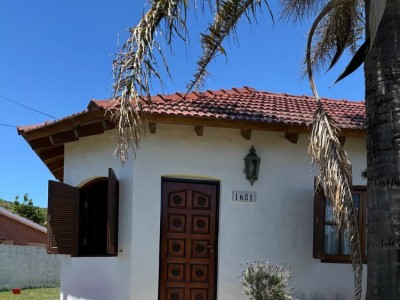 CASA EN EXCELENTE BARRIO 