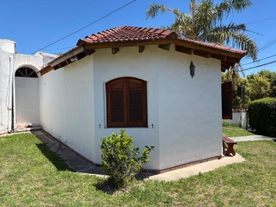 CASA EN EXCELENTE BARRIO 