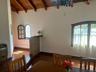 CASA EN EXCELENTE BARRIO 