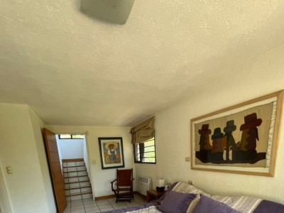 ESPECTACULAR CASA CON SALIDA AL LAGO