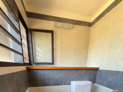 ESPECTACULAR CASA CON SALIDA AL LAGO