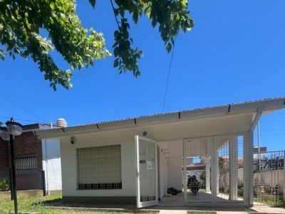 CASA 2 DORMITORIOS
