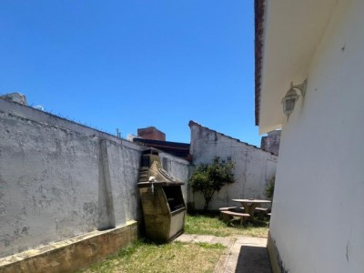 CASA 2 DORMITORIOS