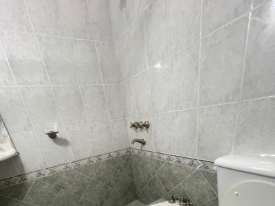 CASA 2 DORMITORIOS