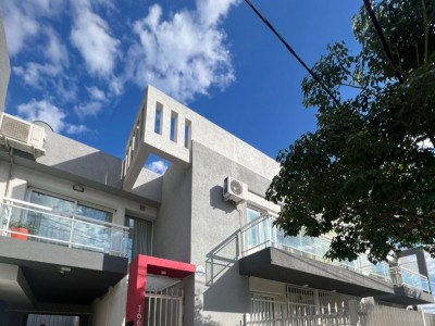 DEPARTAMENTO A ESTRENA CON COCHERA Y PILETA 