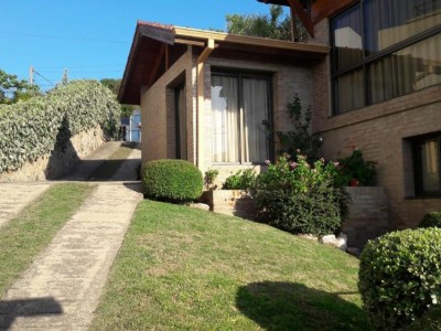 CASA CON PILETA