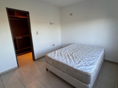 CASA CON PILETA