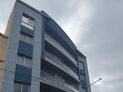 DEPTO AMOBLADO SOBRE CALLE ALBERDI