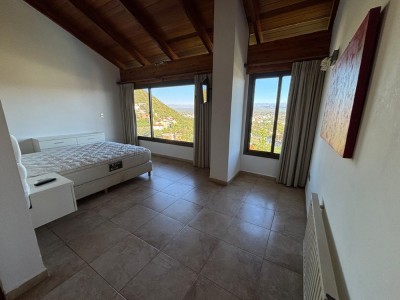 CASA CON PILETA