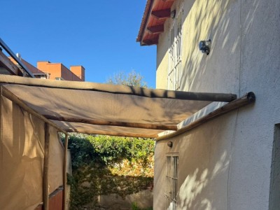 DUPLEX DE 2 DORMITORIOS CON COCHERA Y PILETA 