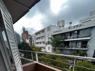 DUPLEX CENTRICO CON PILETA
